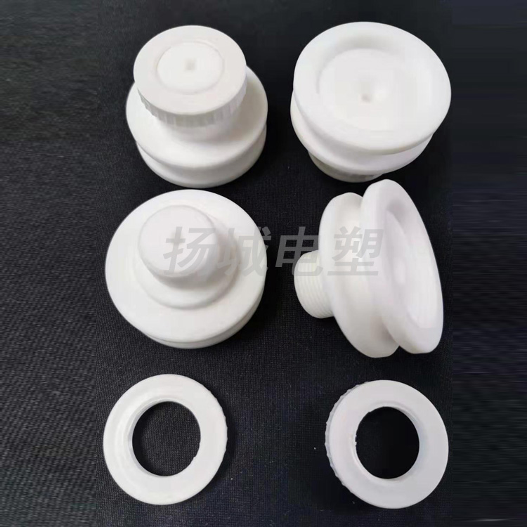 ���ν^����